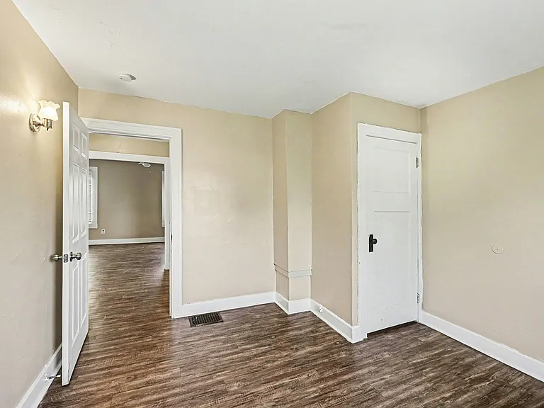 427 Kolping Ave #429 — Photo 7