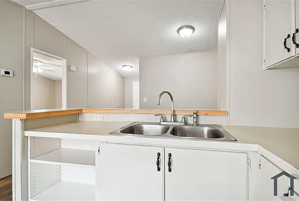 10609 Bay Hills Cir — Photo 7