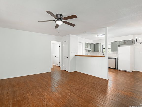 2nd image of 109 OAK GROVE