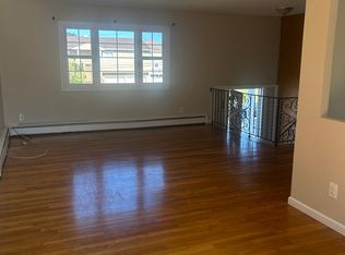 5 Ozone Pl FLOOR 2, Massapequa, NY 11758