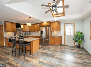 433 Babylon Rd, Horsham, PA 19044