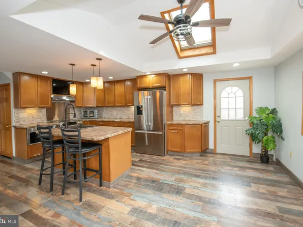 433 Babylon Rd, Horsham, PA 19044