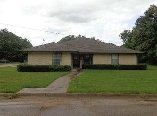 412 Hovey St, Bridgeport, TX 76426