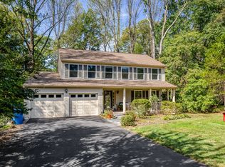 11637 Quail Ridge Ct, Reston, VA 20194