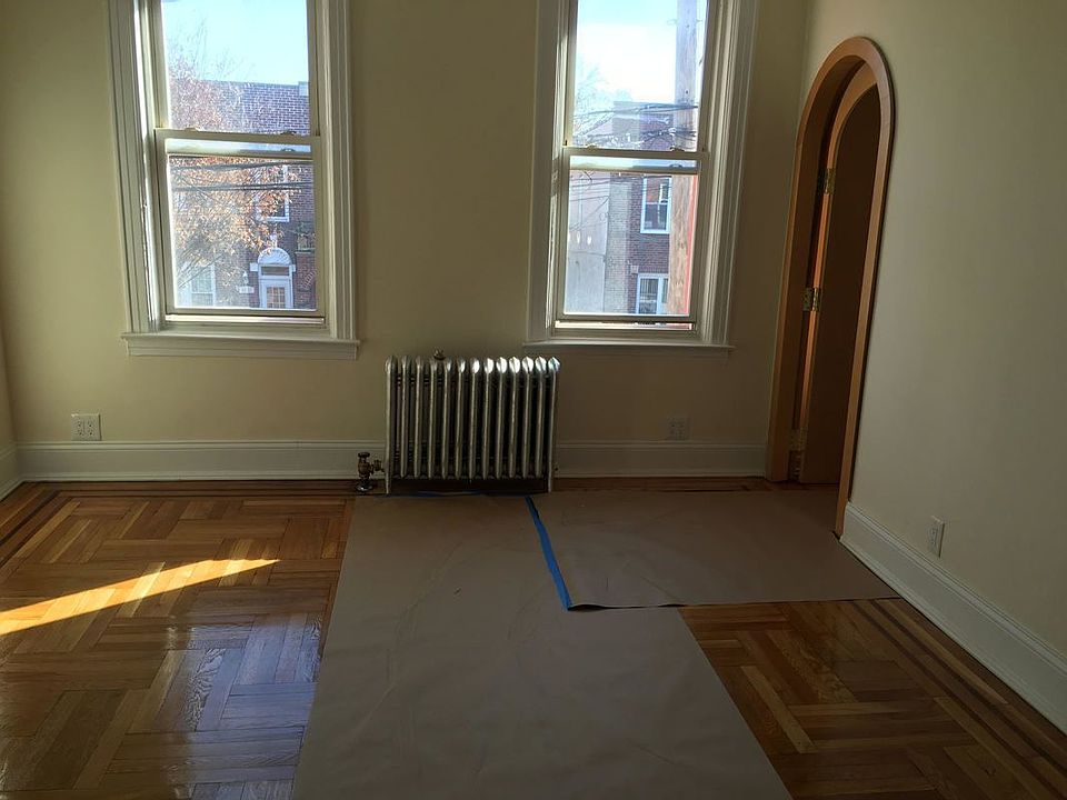 1st image of 2438 24th St
