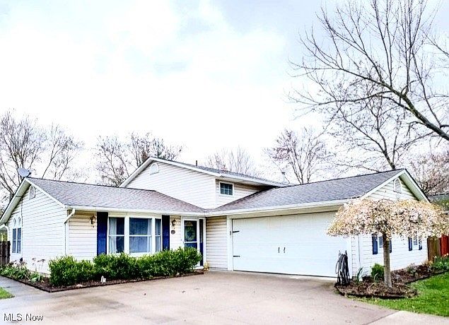 1st image of 33818 Gail Dr