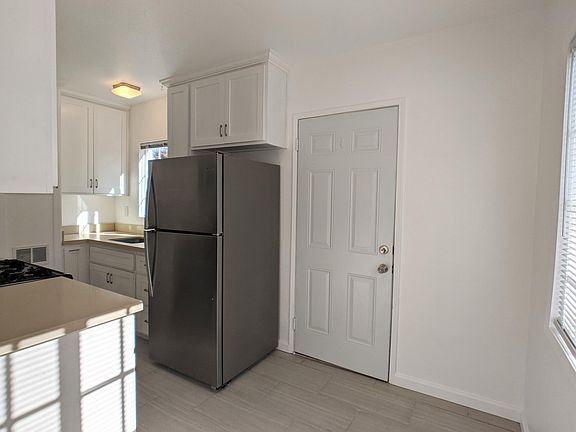 Kitchen - Eat-in area