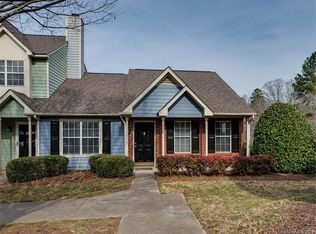 9236 Four Mile Creek Rd, Charlotte, NC 28277
