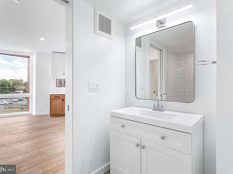 1522 Rhode Ave NE #401 — Photo 13