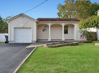 525 Azalea Dr, Brick, NJ 08724