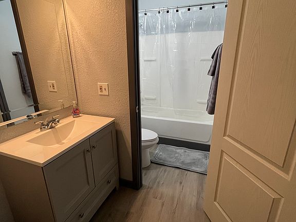 4th image of 20585 E Price Rd
