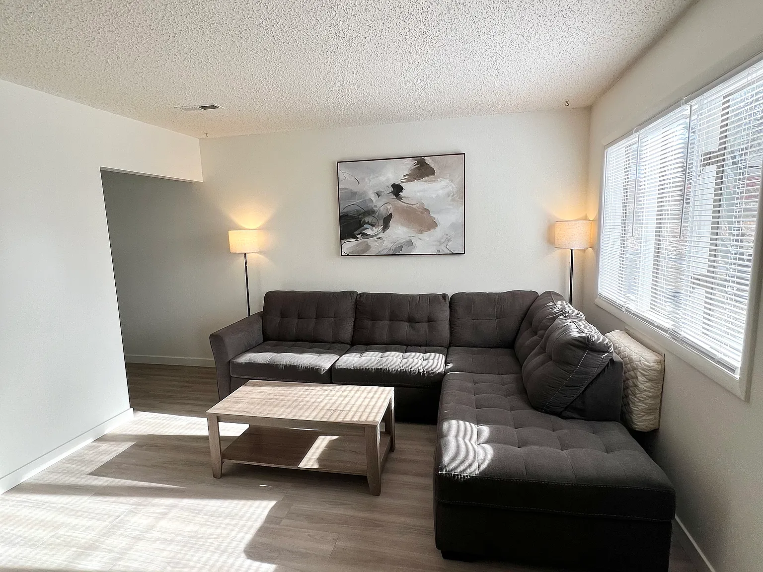 2 bed, 900 sqft, $2,349 — Photo 1
