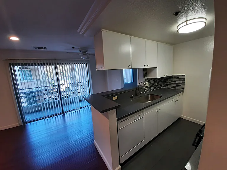 Sierra Apartments, LLC — Photo 21