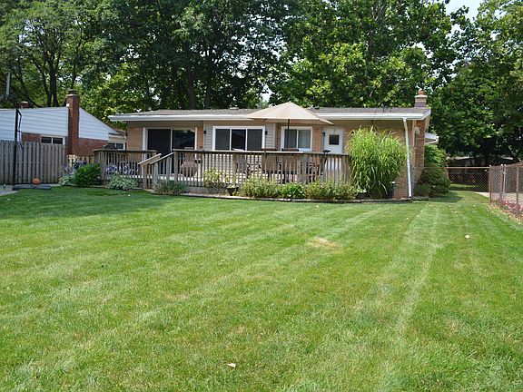 2nd image of 17136 Rougeway St