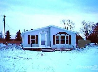 831 Saginaw St, Fostoria, MI 48435