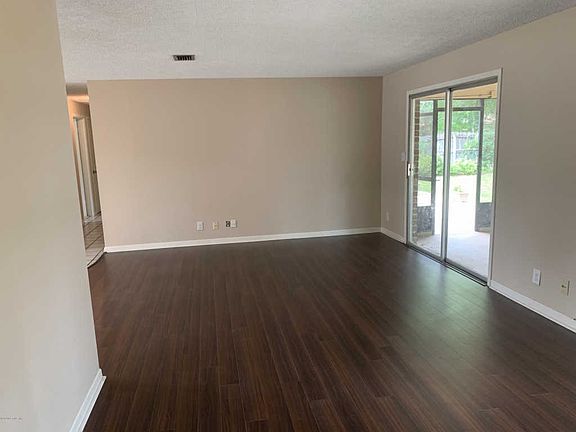 3rd image of 9441 Whittington Dr
