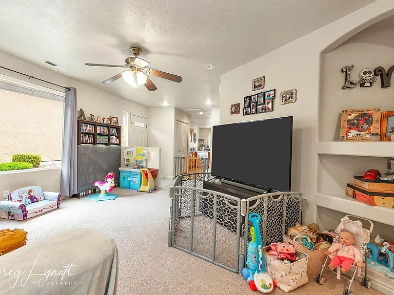 2930 E 450 N — Photo 5