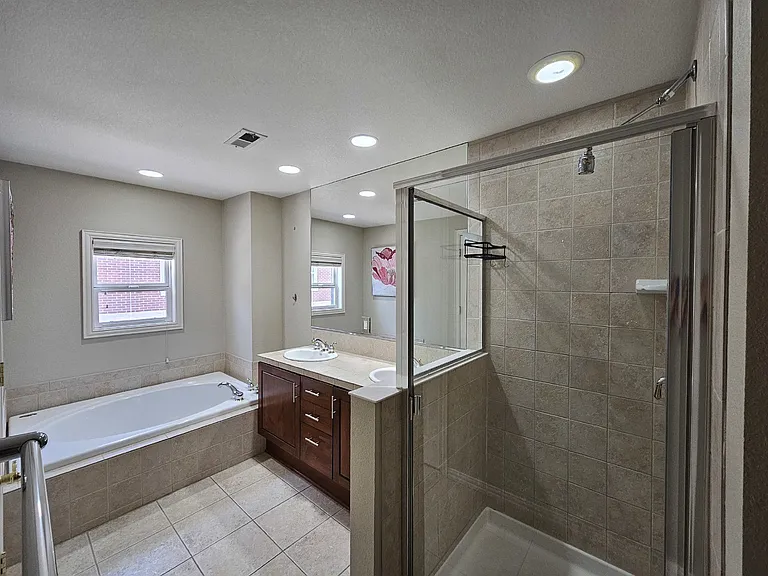 2 Garfield St #A — Photo 12