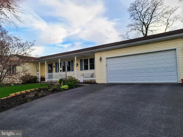 6 Middleton Ave, Carlisle, PA 17013