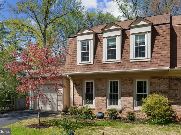 5910 Wood Sorrels Ct, Burke, VA 22015