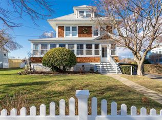 46 Carll Ave, Babylon, NY 11702