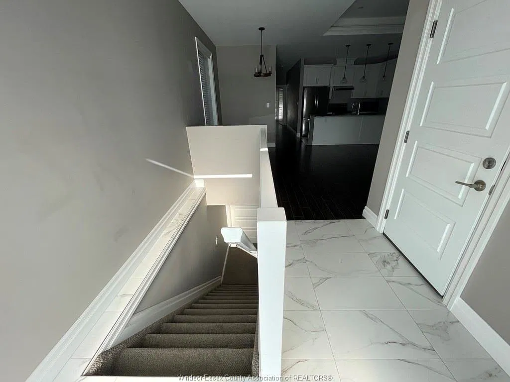 2 bed, $2,550 — Photo 3