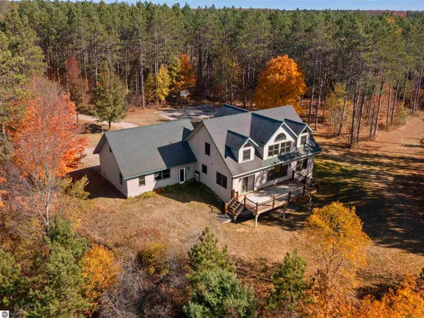 15691 Fewins Rd, Interlochen, MI 49643