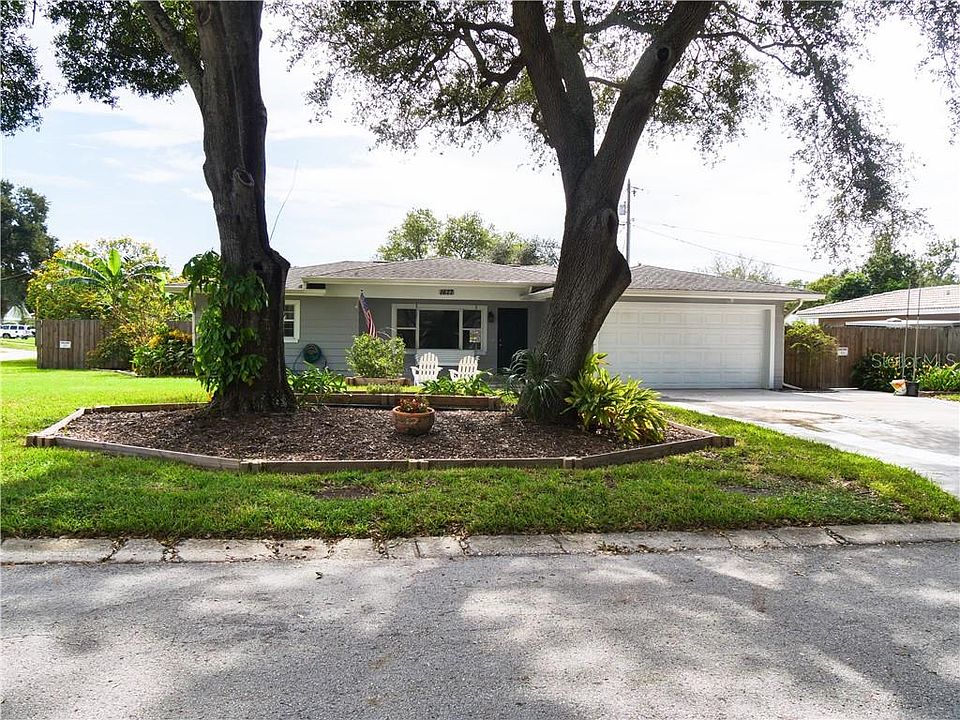 1st image of 1677 Pinewood Dr