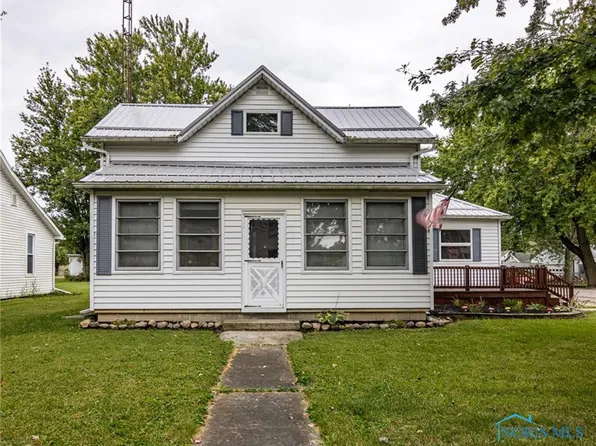 702 S Main St, Kenton, OH 43326