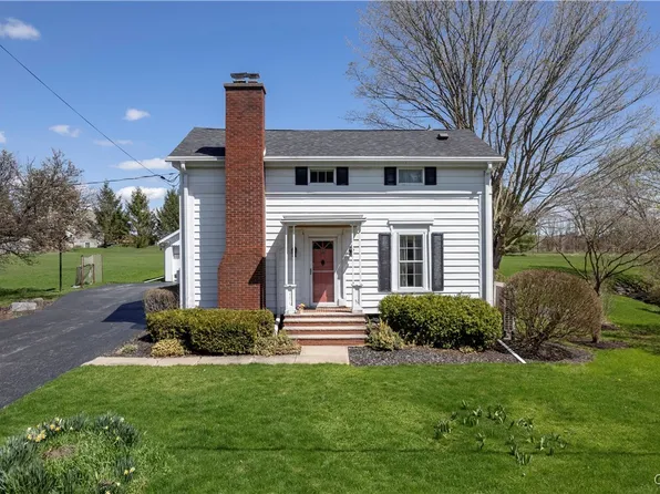 5880 North Rd, Auburn, NY 13021
