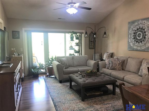 3rd image of 6626 Ashbrook Dr