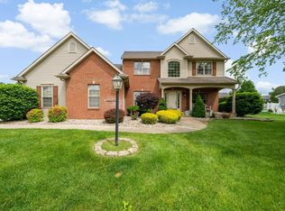 51228 Mill Run Dr, Granger, IN 46530