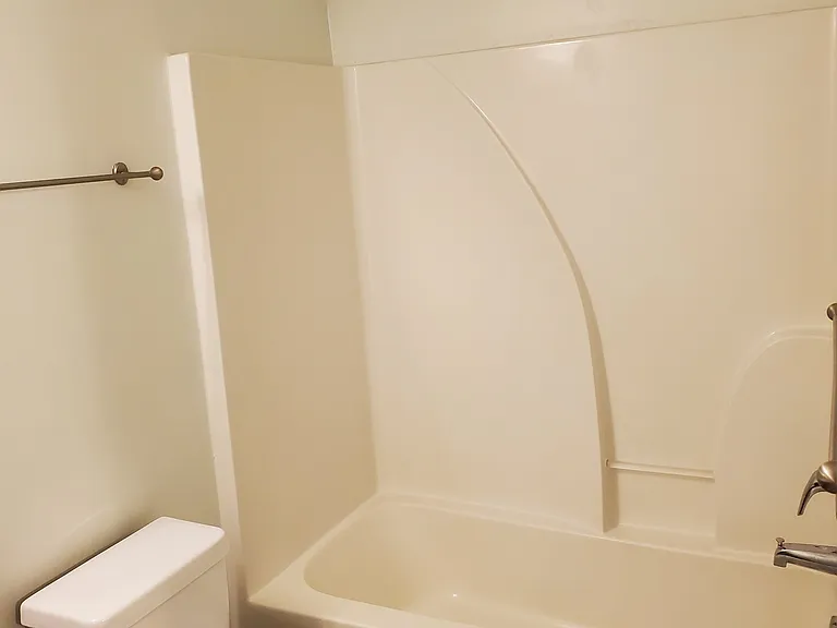 366 Bridgewater Cir — Photo 6