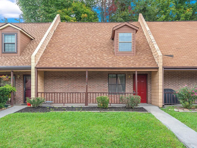 4439 Townhouse Way — Photo 18