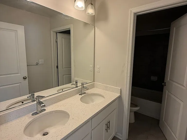 170 Correri St — Photo 7