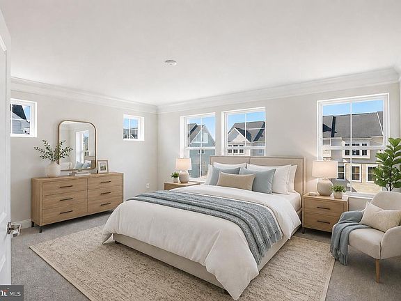 5th image of 36054 Auburn Way