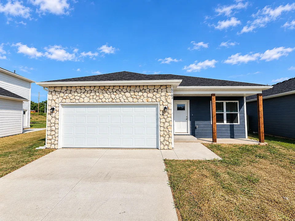 5163 W Crestmere Dr