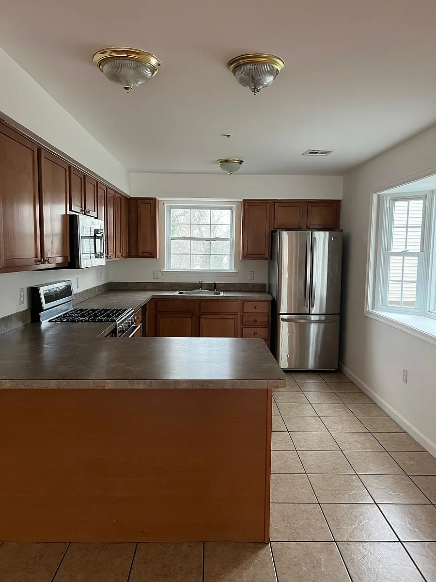 Building Photo - 383-385 12th Ave #2