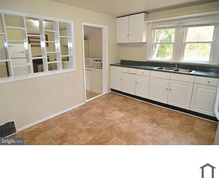 5380 Beta Pl — Photo 2