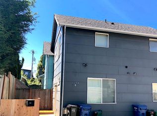 9054 17th Ave SW #B, Seattle, WA 98106