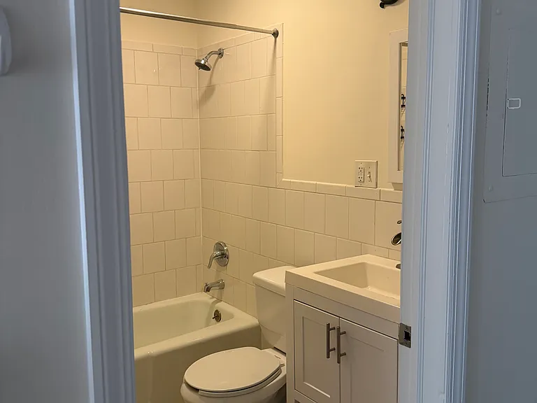 197 Main St #1A — Photo 16