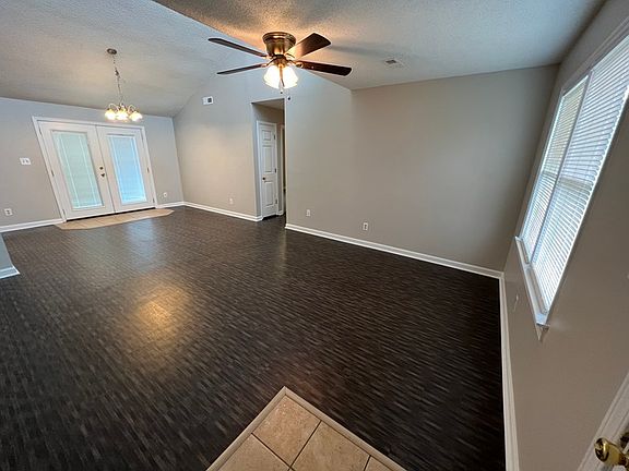 5th image of 1504 Old Albany Cir SE