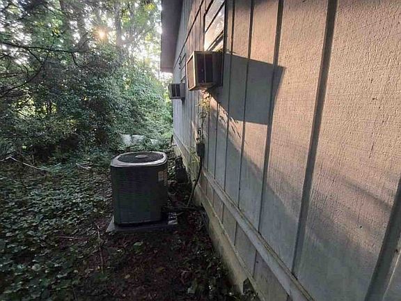 4th image of 5280 Valleyview Dr