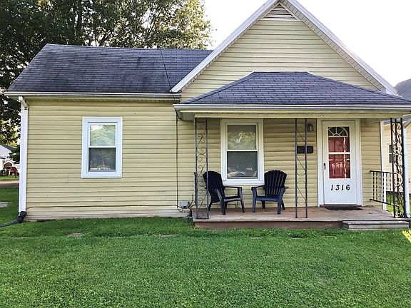 2nd image of 1316 Werner Ave