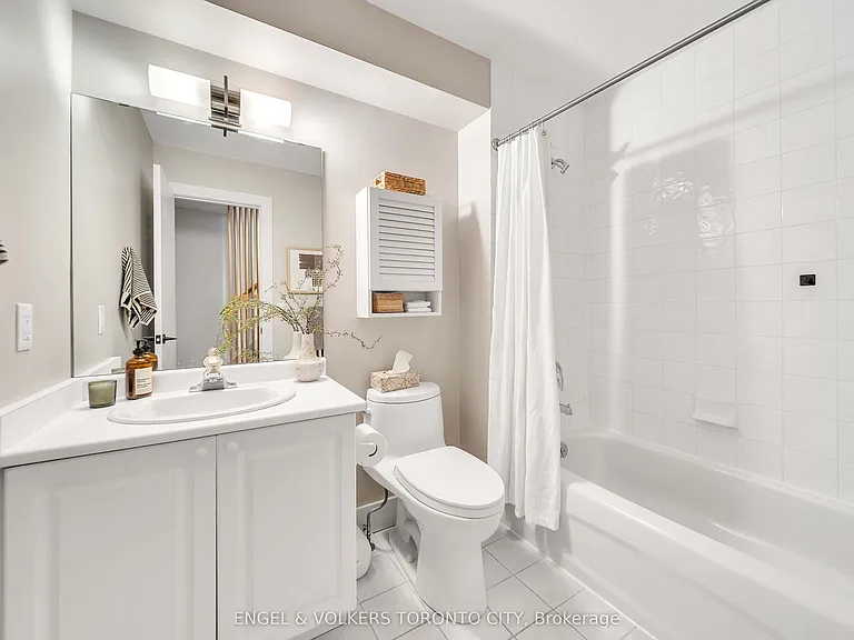 8 Old Trillium Ln — Photo 24