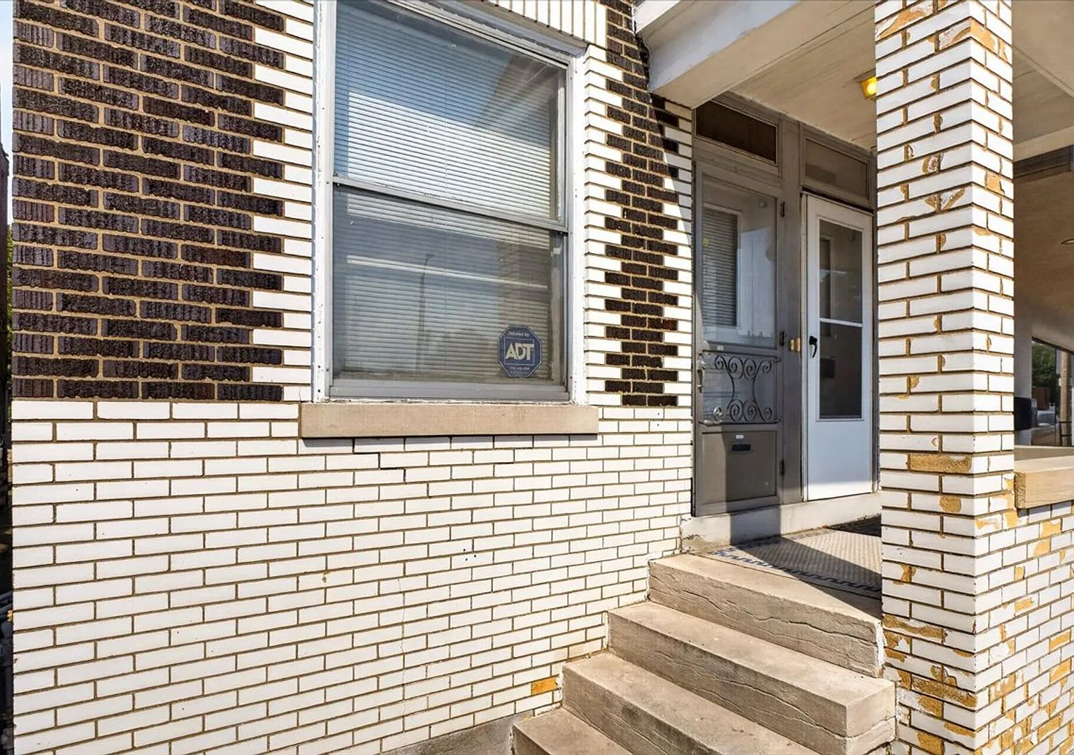 5719 Gravois — Photo 3