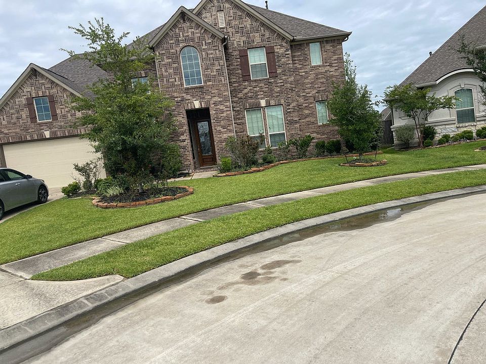 1st image of 20303 Mercer Grove Dr