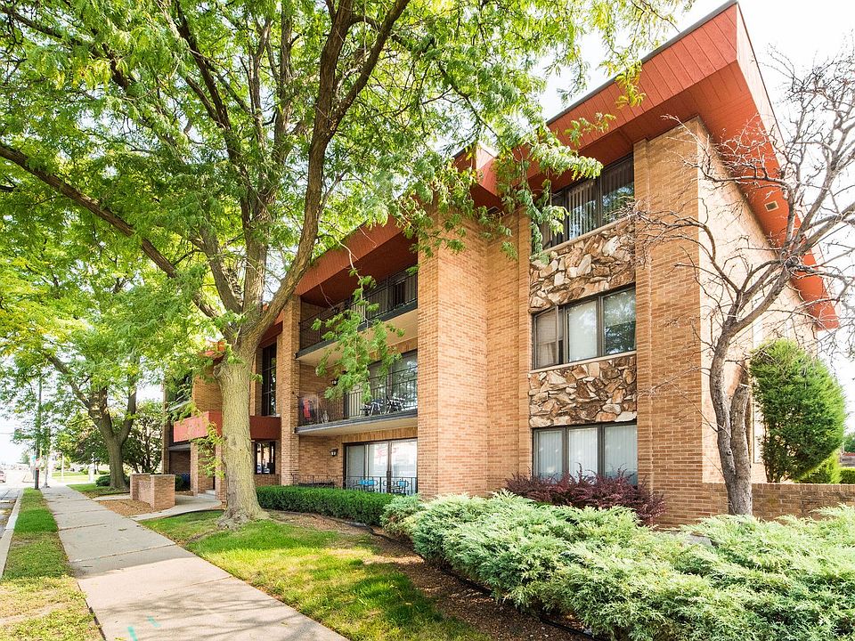 1st image of 9901 S Cicero Ave APT 204