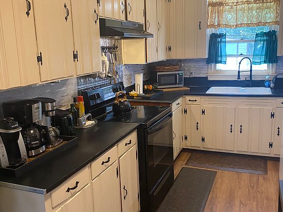 4th image of 105 Dogwood Dr