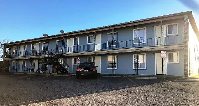 1 Bedroom Living In Copperas Cove — Photo 1